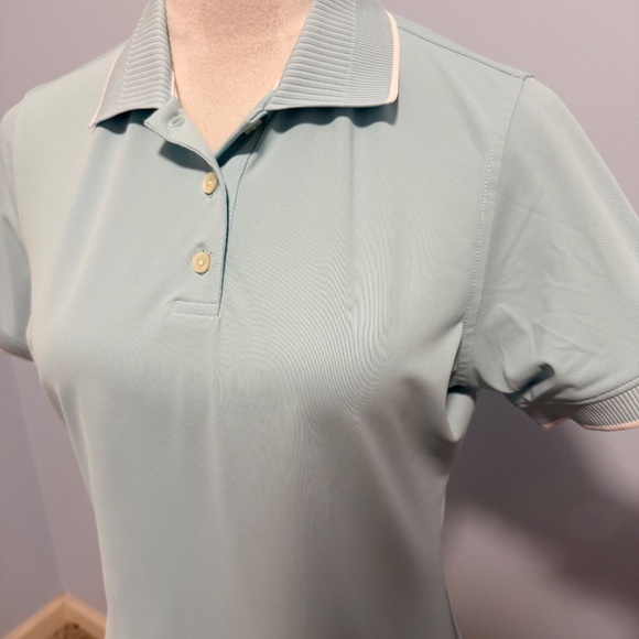 PETER MILLAR GOLF CLASSIC POLO WOMENS SIZE MEDIUM - Picture 2 of 9